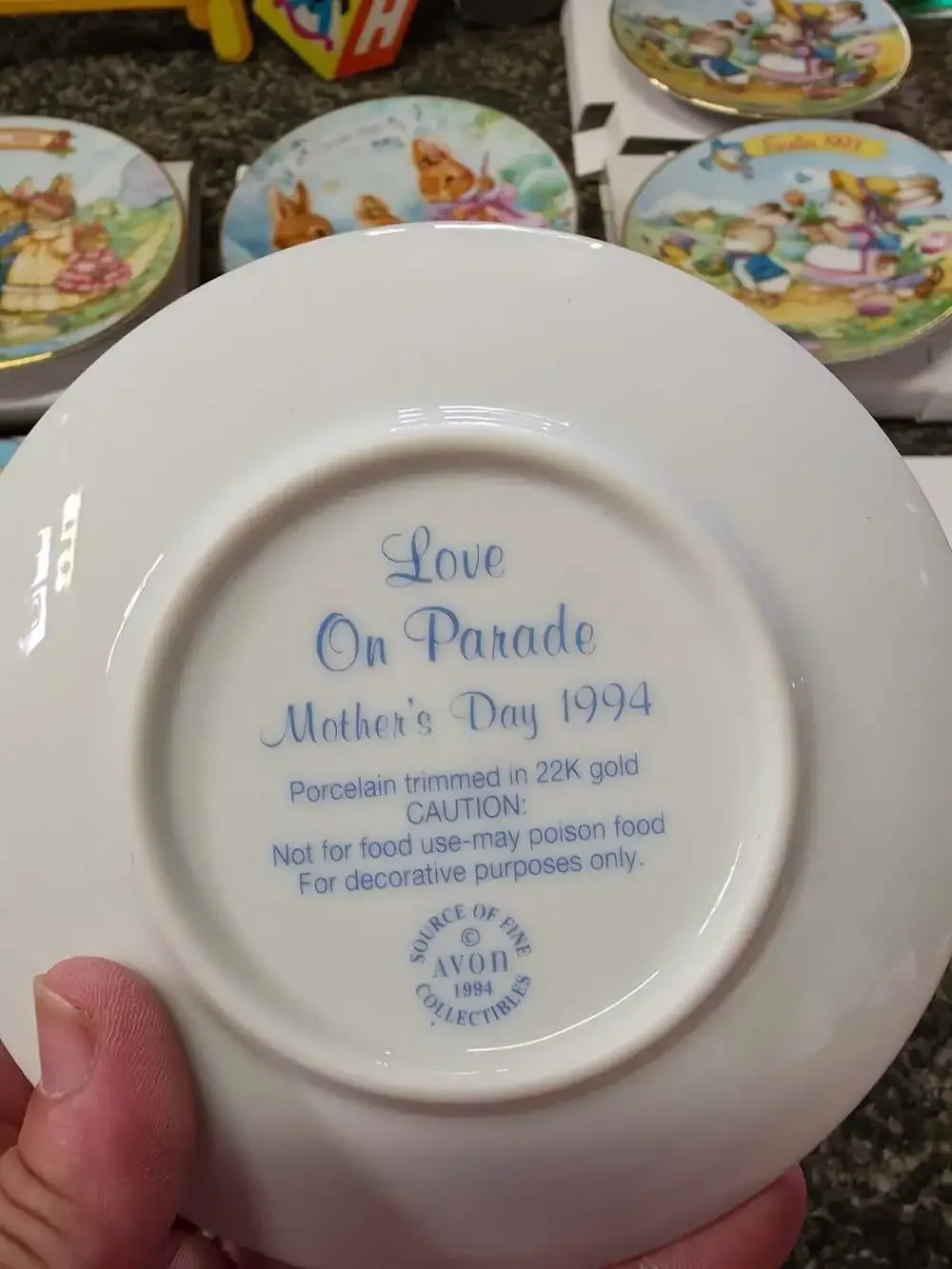 Avon Easter 1991 Collector Plate Decorative